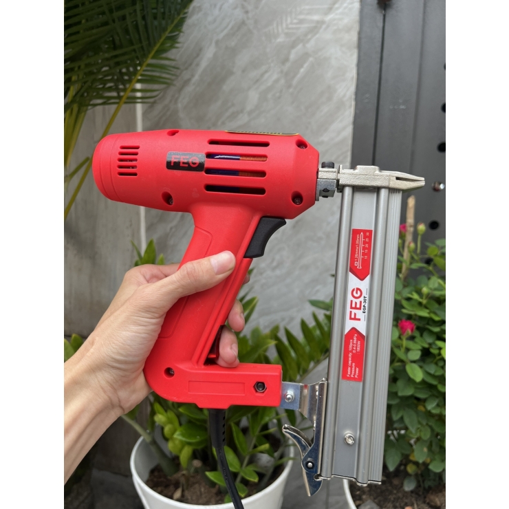 Máy bắn đinh U,T dùng điện Feg EGP-30TU