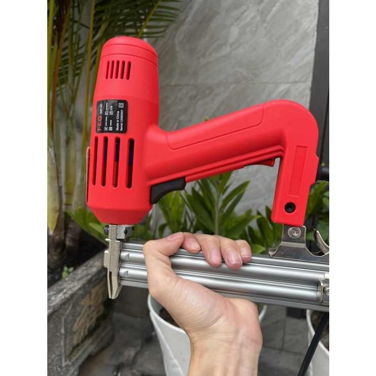 Máy bắn đinh U,T dùng điện Feg EGP-30TU