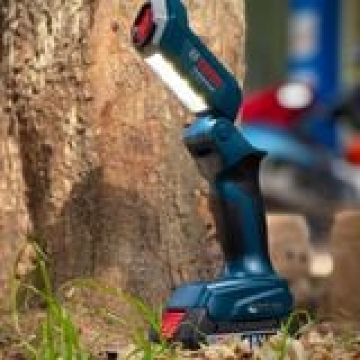 Đèn chiếu sáng 18V Bosch GLI 180-LI ( chưa Pin & Sạc )