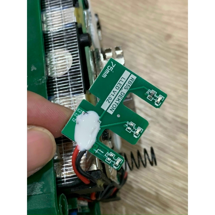 Pin 21V 4.0Ah Dekton M21-B4000PLUS  Xám