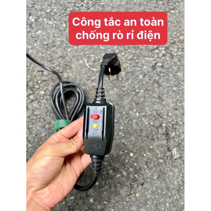Máy rửa xe cao áp 3000W Dekton DK-CWR3001PLUS chỉnh áp - chống giật