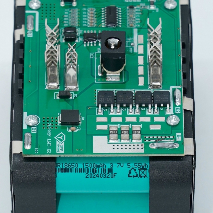 Pin 21V Hukan HM21-G2-FX15C4500 (15Cell 4.5Ah)