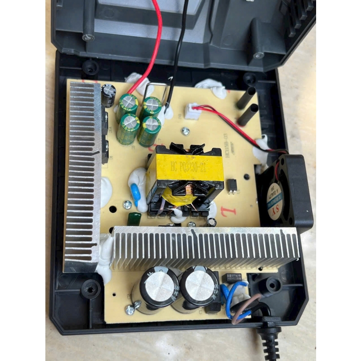 Sac nhanh Super 6.5Ah Dekton M21-S65PRO có quạt