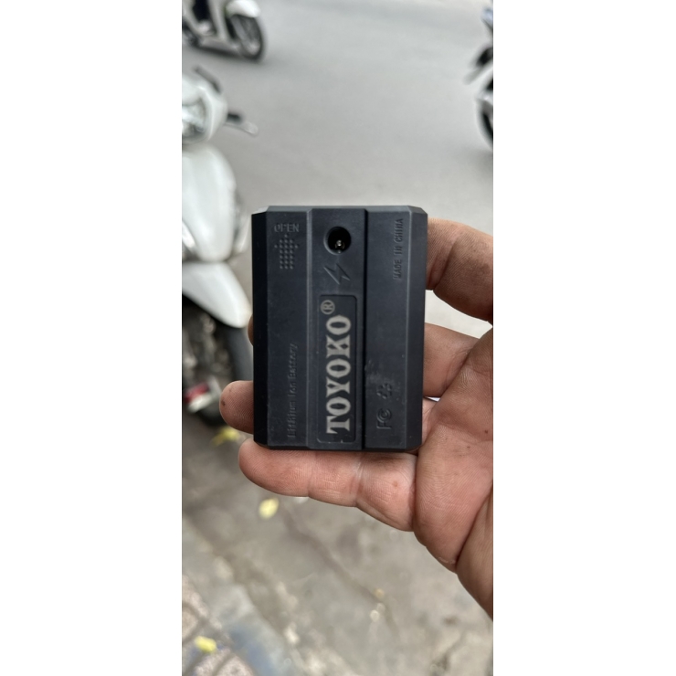 Pin Máy Laser TOYOKO TYK-5V ( 5000mah )