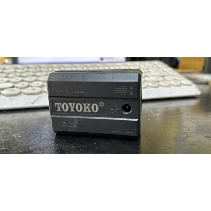 Pin Máy Laser TOYOKO TYK-5V ( 5000mah )