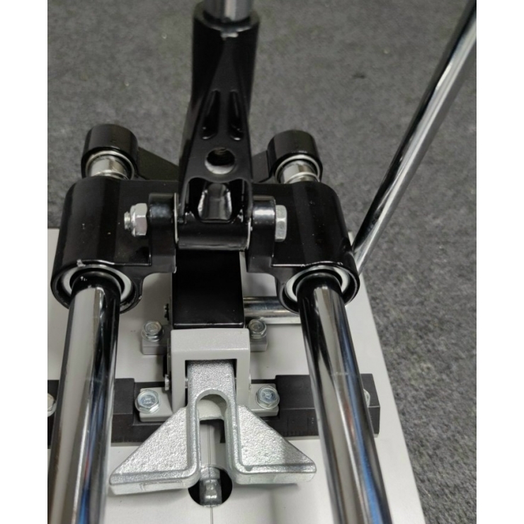 Bàn Cắt Gạch Đẩy Tay AMAXTOOLS A-800