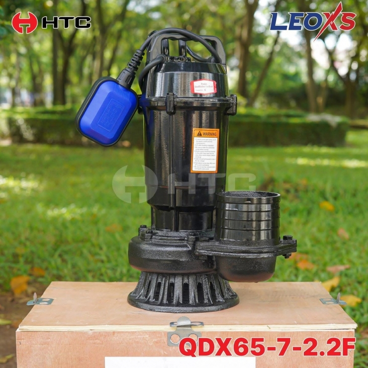 Máy bơm chìm công nghiệp 2.2kW HTC QDX65-7-2.2F phao tự ngắt