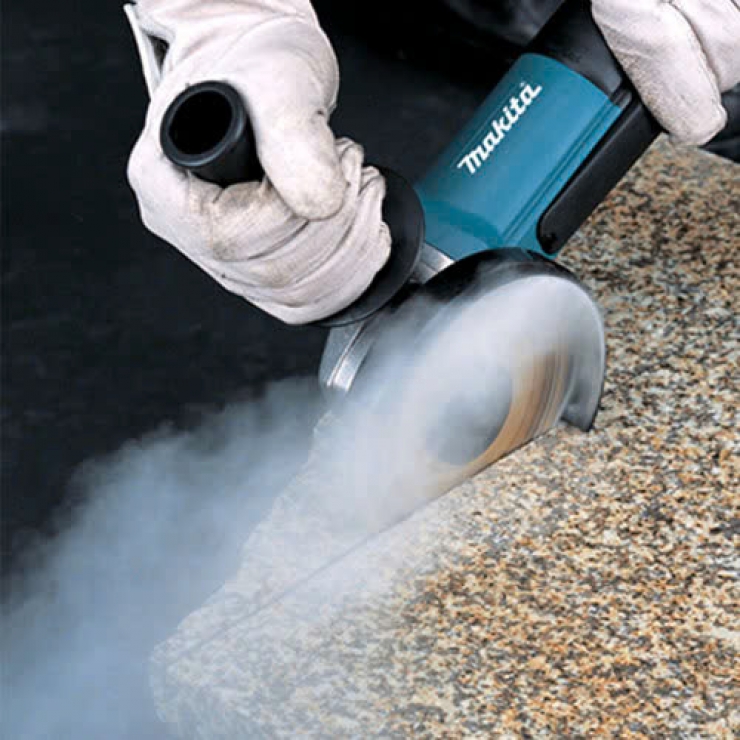 Máy mài góc 100mm Makita 9556HB 840W - công tắc bóp