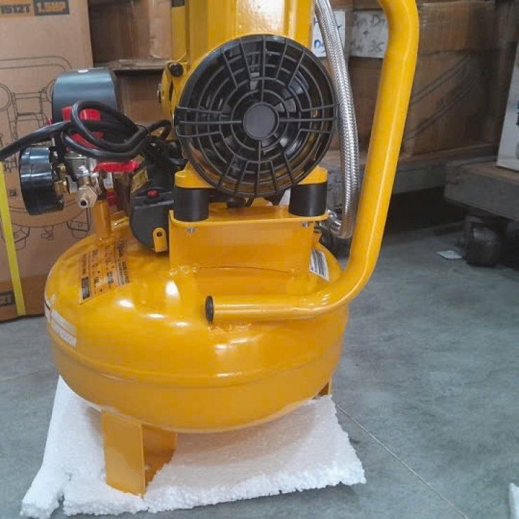 Máy nén khí không dầu 12 lít 1.5Hp Fujiwa FJ-1512