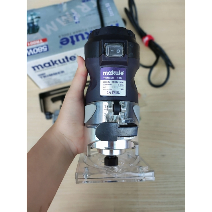 Máy phay gỗ, alu 6mm Makute TR001 580W