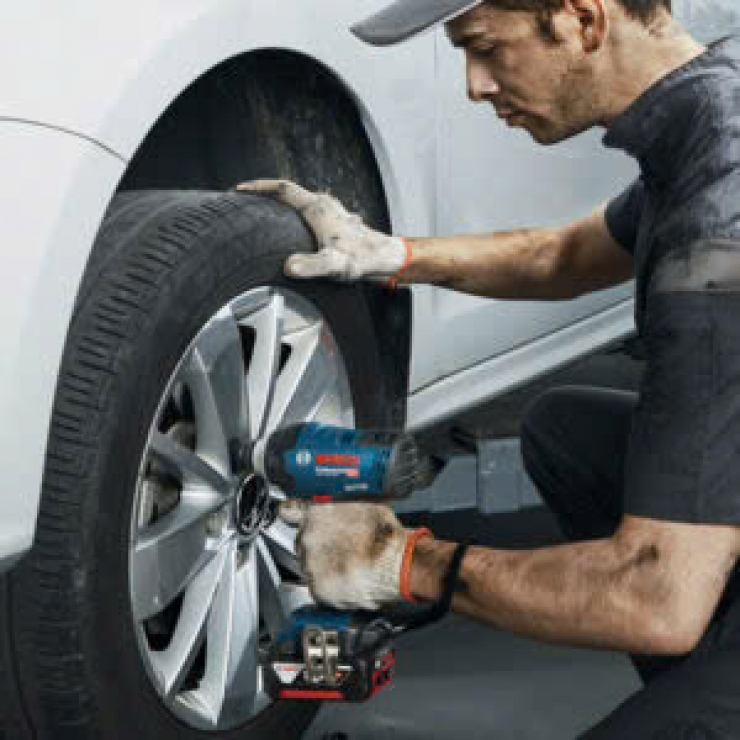 Máy bắn bulong 400Nm Pin Bosch GDS 18V-400 Professional ( chưa Pin & Sạc )