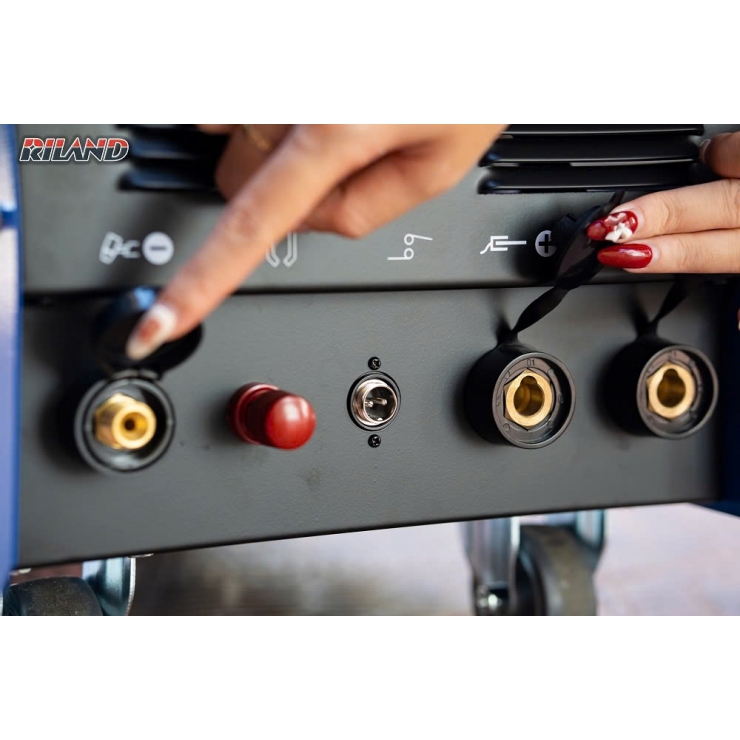 Máy cắt Plasma 30mm Riland CUT 100NA cắt Plasma & hàn Que
