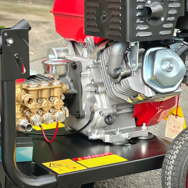 Máy xịt rửa công nghiệp đầu nổ 15Hp DDeko DK-XP975 ( 300Bar )