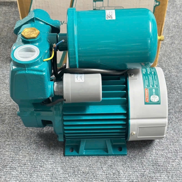 Bơm nước tăng áp 750W Total TWP97506 