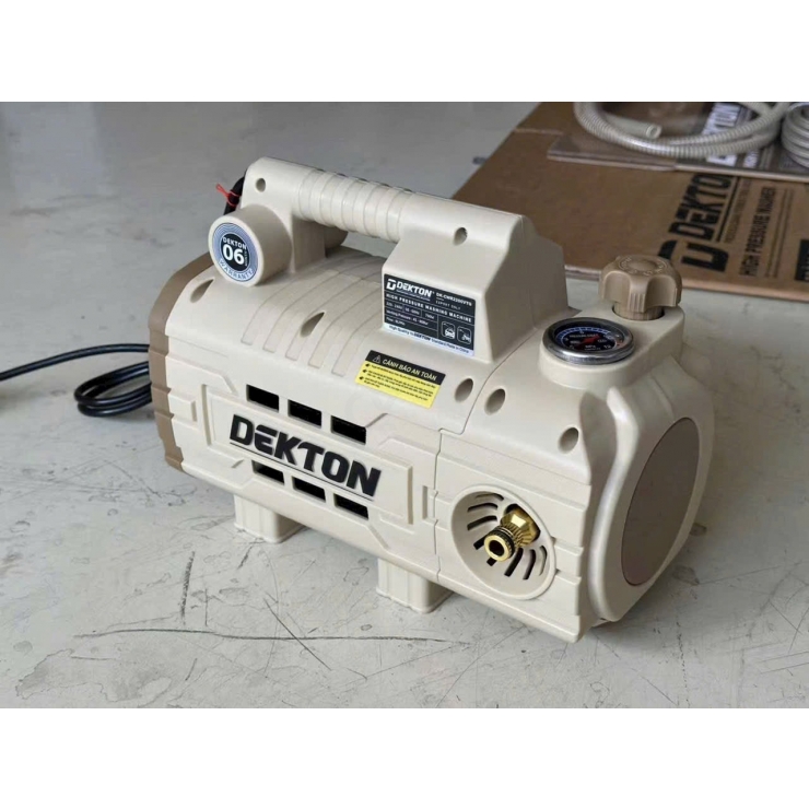 Máy rửa xe chỉnh áp Dekton DK-CWR2200VTG