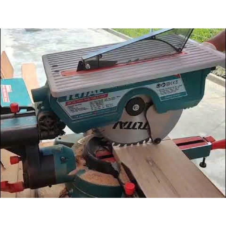Máy cưa cắt kết hợp lưỡi 305mm Total TMS43183051 