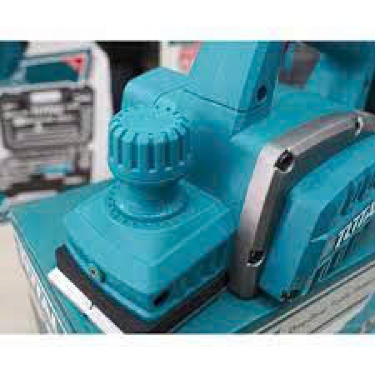 Máy bào điện 550W Total TL5508216 ( 82mm x 1mm )