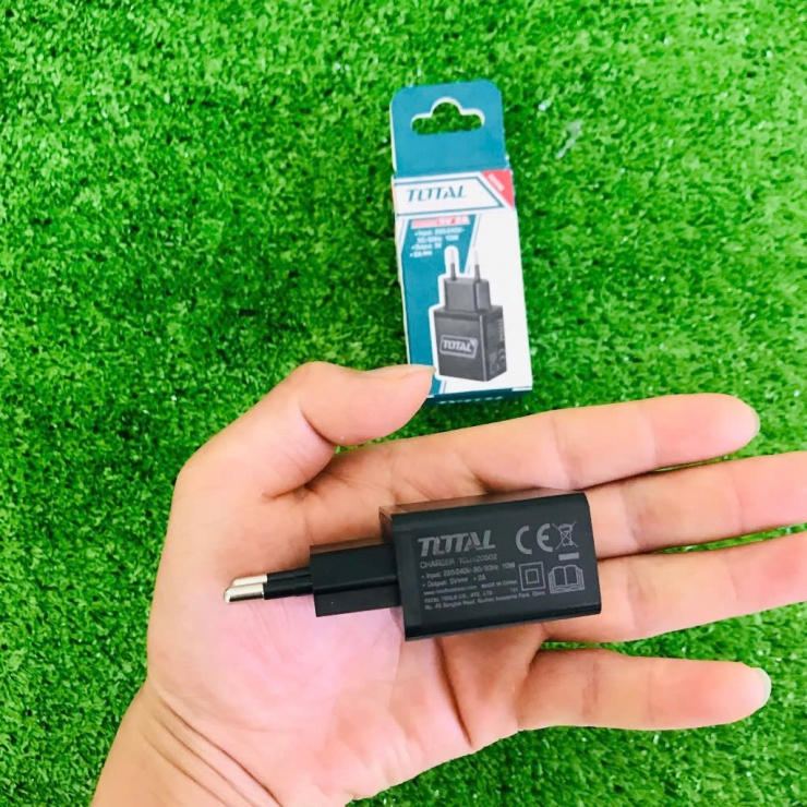 Sạc pin 5V 2.0Ah Total TCLI120502 