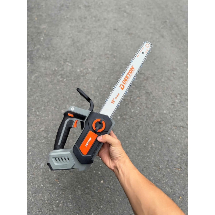 Cưa xích 12inch Pin 21V Dekton M21-CX12CP ( chưa Pin & Sạc )