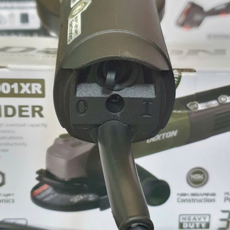 Máy mài góc 900W Dekton DK-AG901XR chống tự khởi động lại