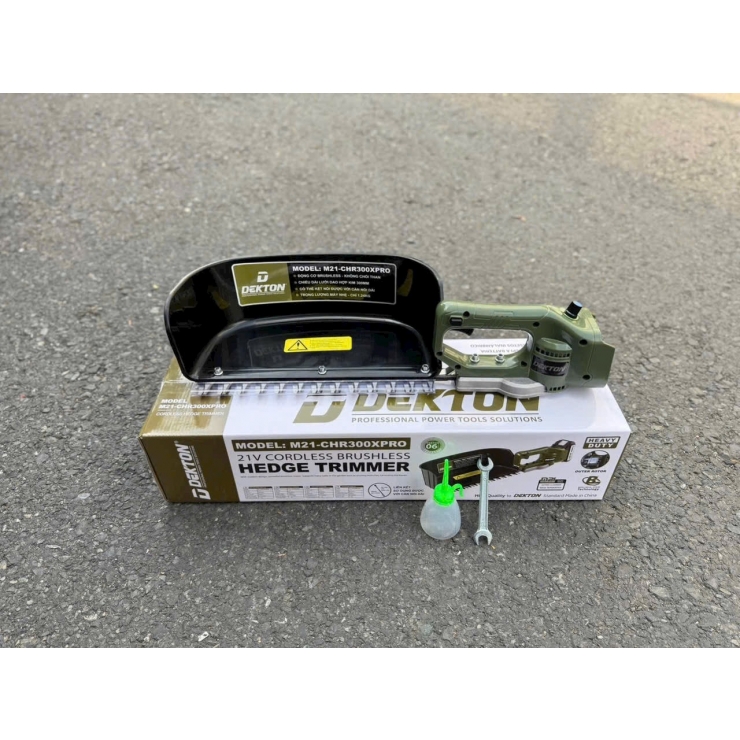 Máy hái chè Pin 21V Dekton M21-CHR300XPRO Brushless ( chưa Pin & Sạc )