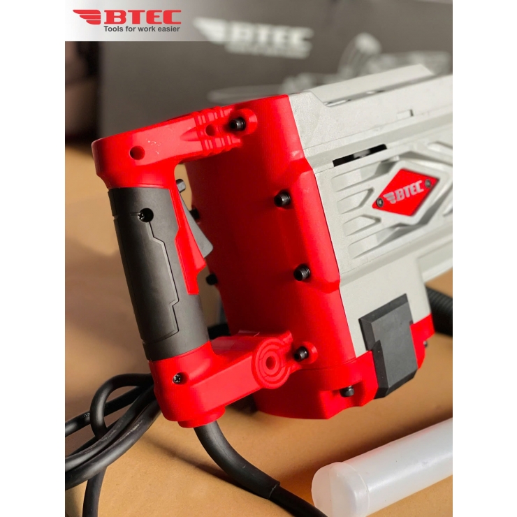 Đục bê tông 30mm Btec 8079A Hammer