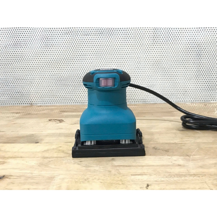 Máy chà nhám vuông Classic CLA-6211 ( 100*100mm )